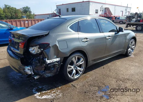 2015 Infiniti Q70 3.7X z USA, uszkodzony, nr VIN JN1BY1AR3FM560359